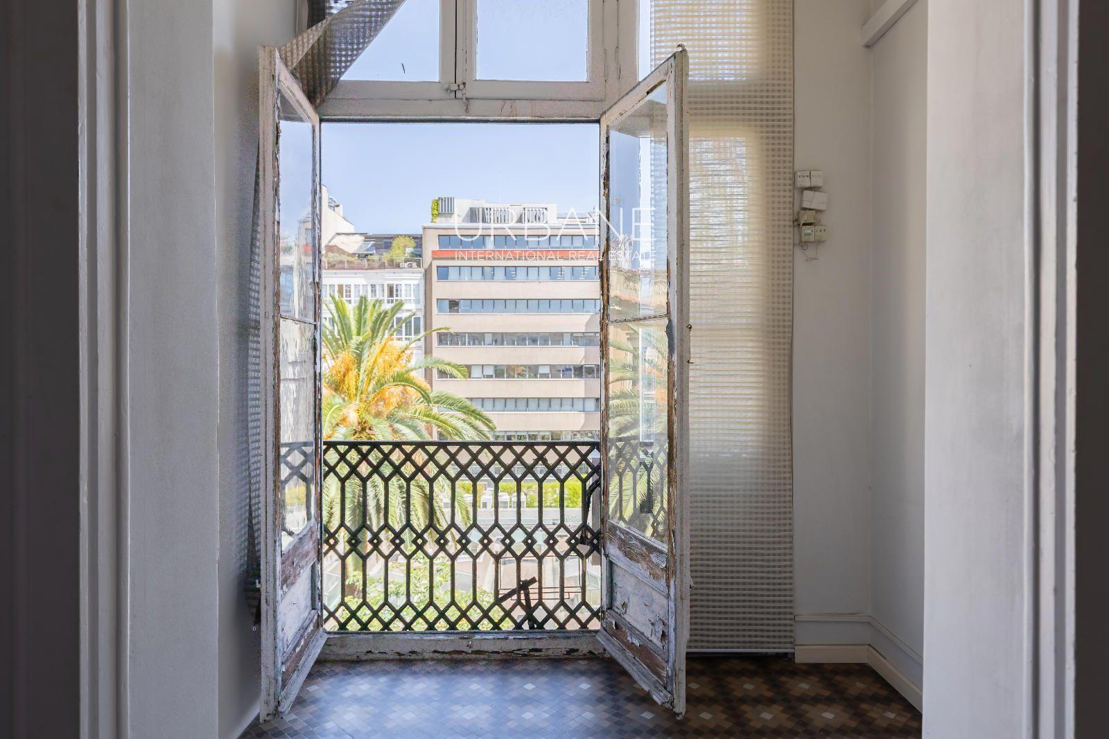 Flat for Sale in Barcelona