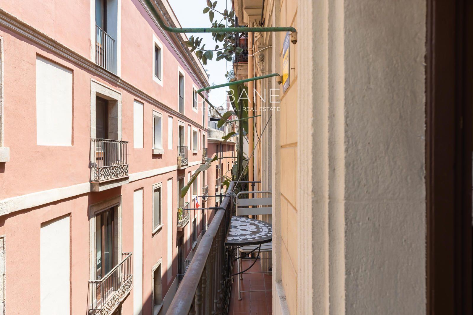Flat for Sale in Barcelona