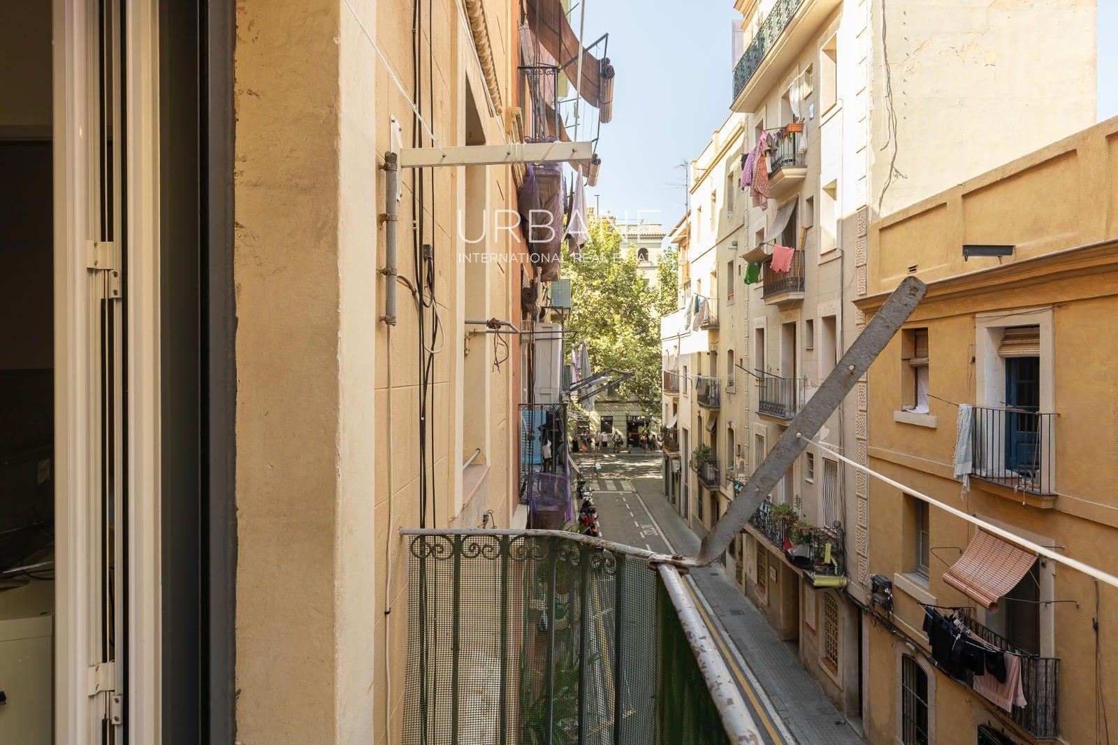 Flat for Sale in Barcelona