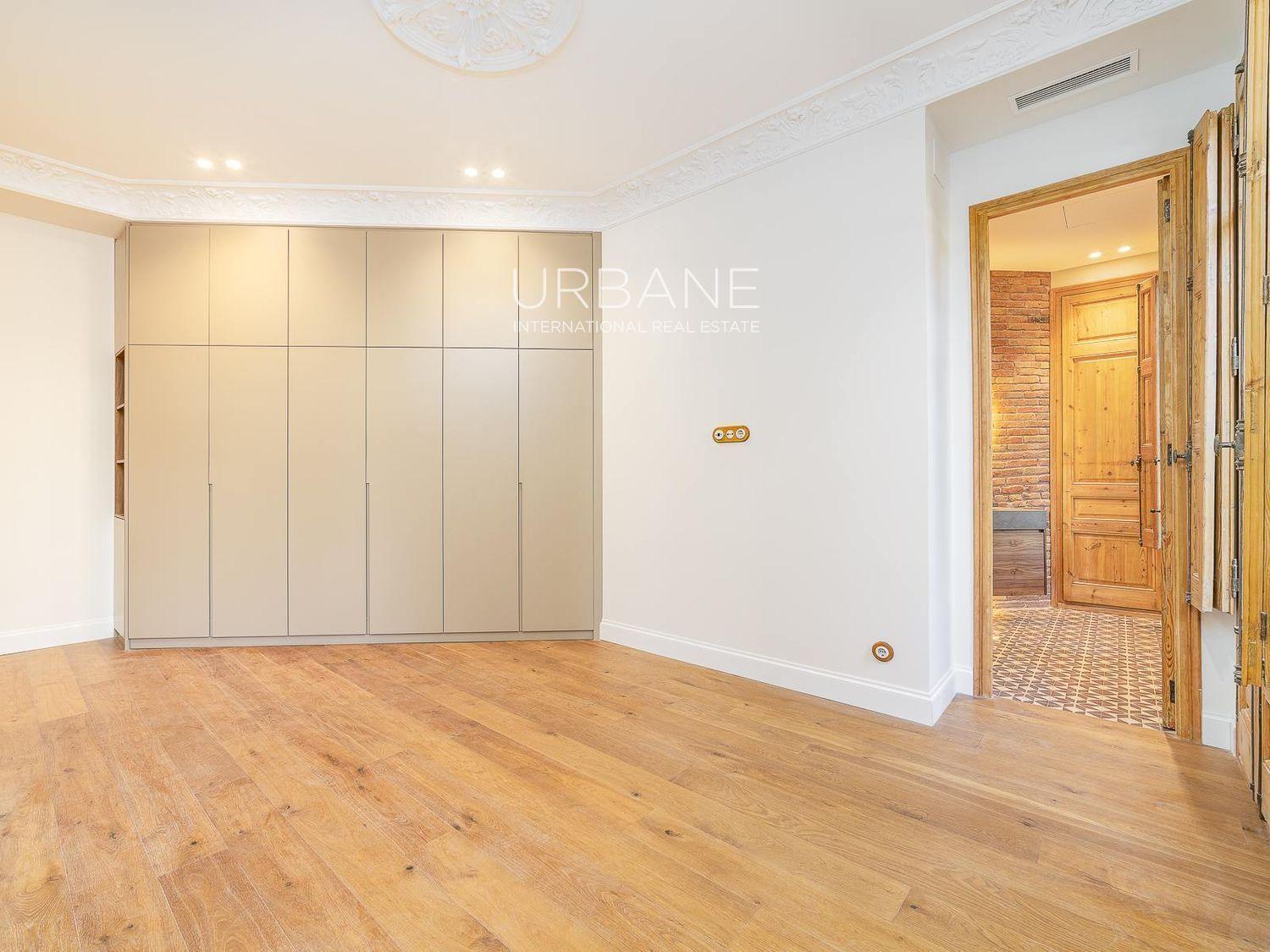 Flat for Sale in Barcelona