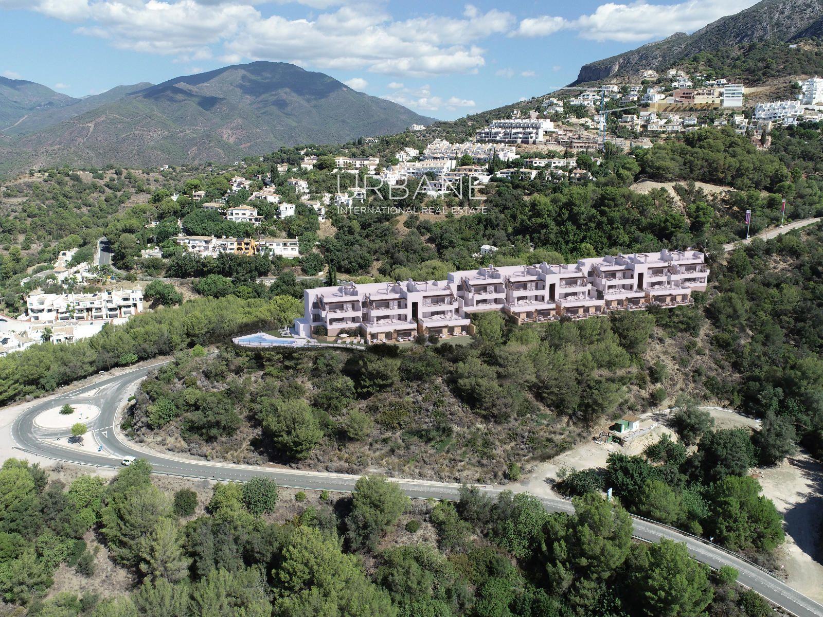 Flat for Sale in Istán