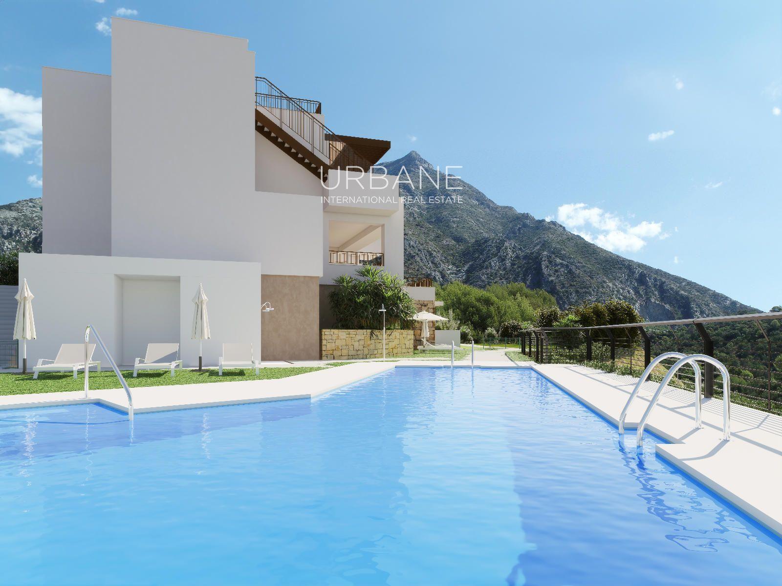 Flat for Sale in Istán