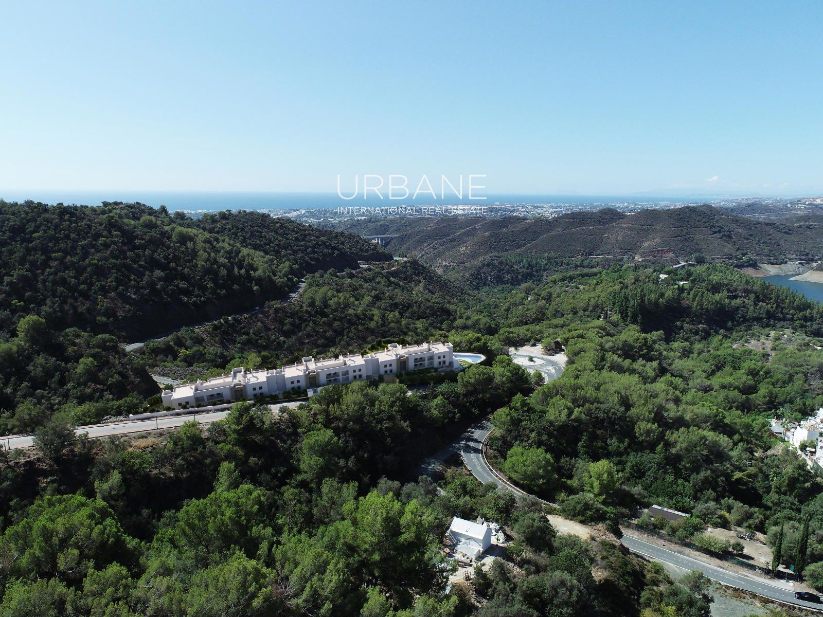 Flat for Sale in Istán