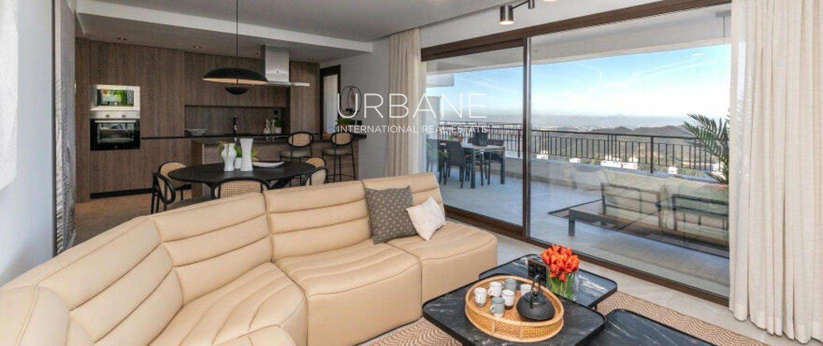 Flat for Sale in Istán