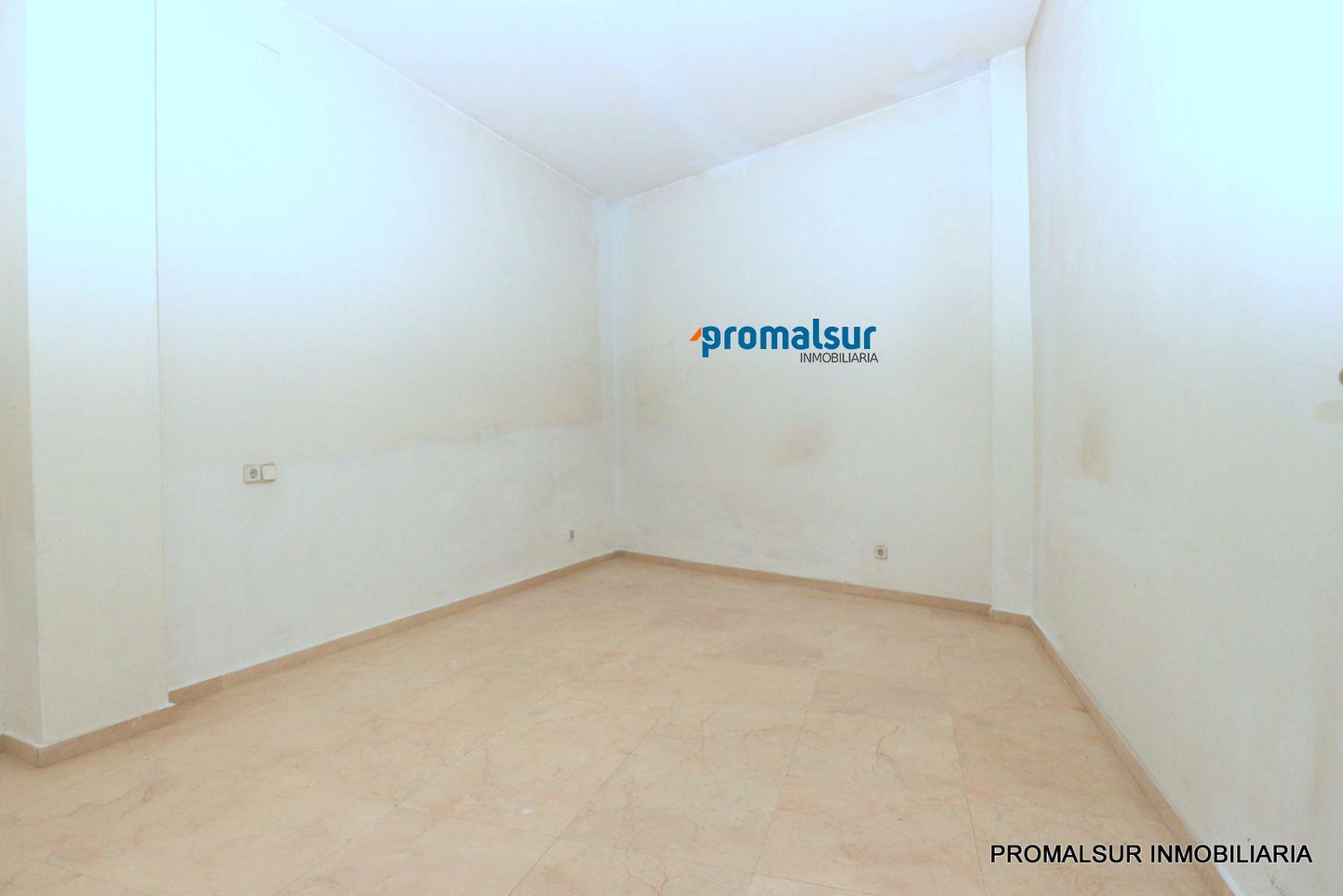 Premise for Rent in Puente Genil