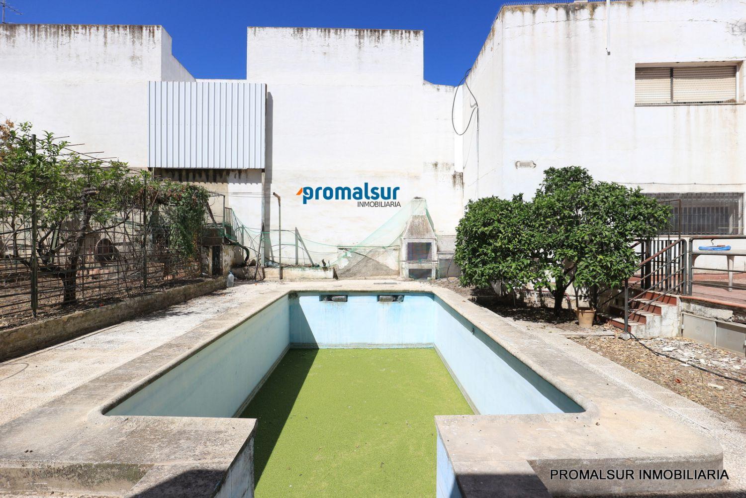 House for Sale in Puente Genil