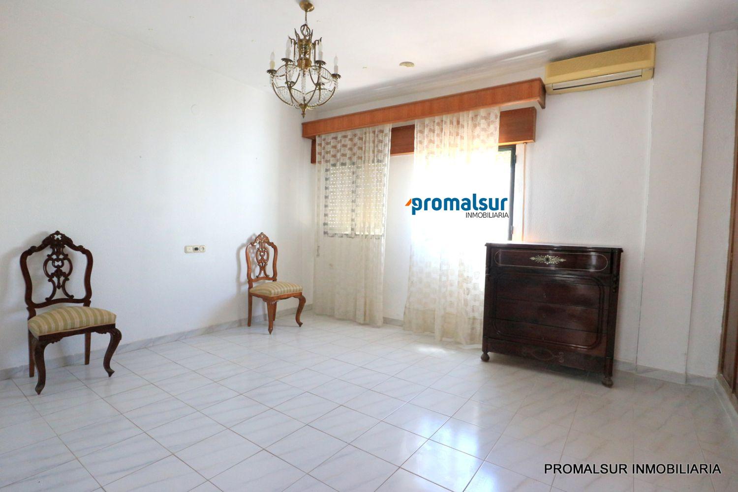 House for Sale in Puente Genil