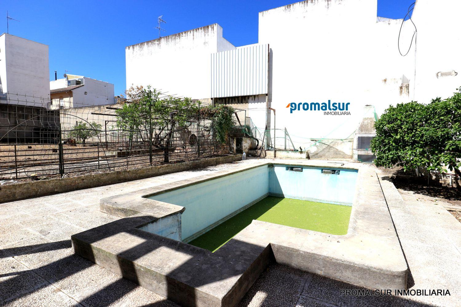 House for Sale in Puente Genil