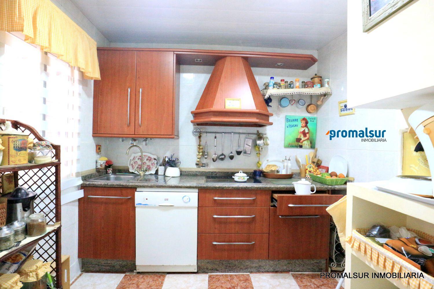 Flat for Sale in Puente Genil