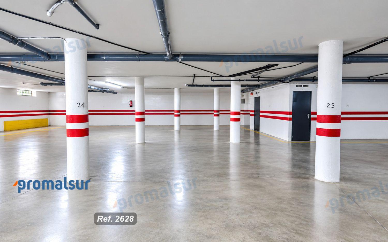 Garage for Sale in Puente Genil