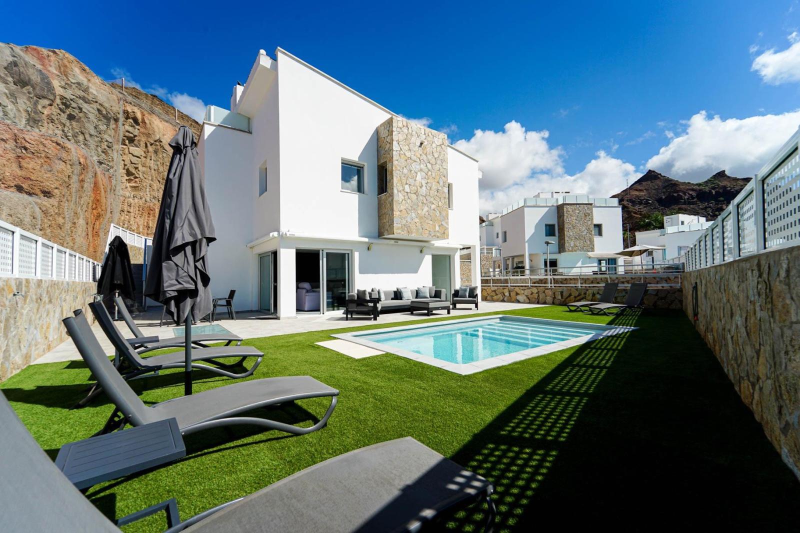 Villa for Sale in Mogán