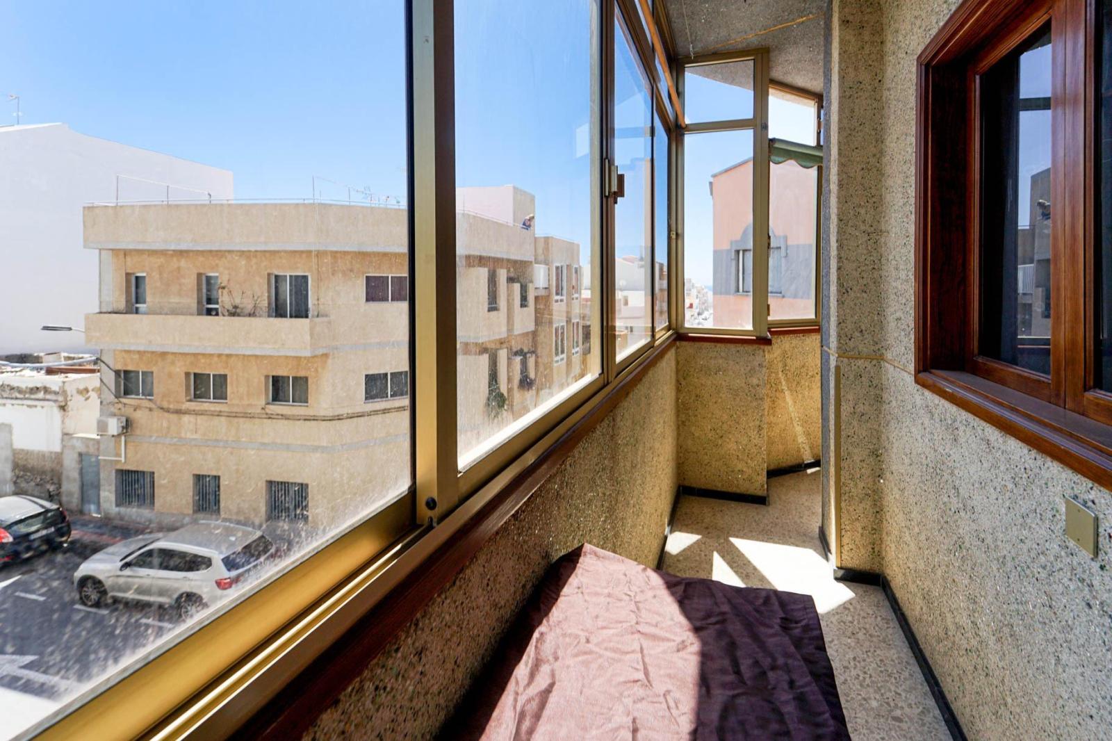 Flat for Sale in San Bartolomé de Tirajana