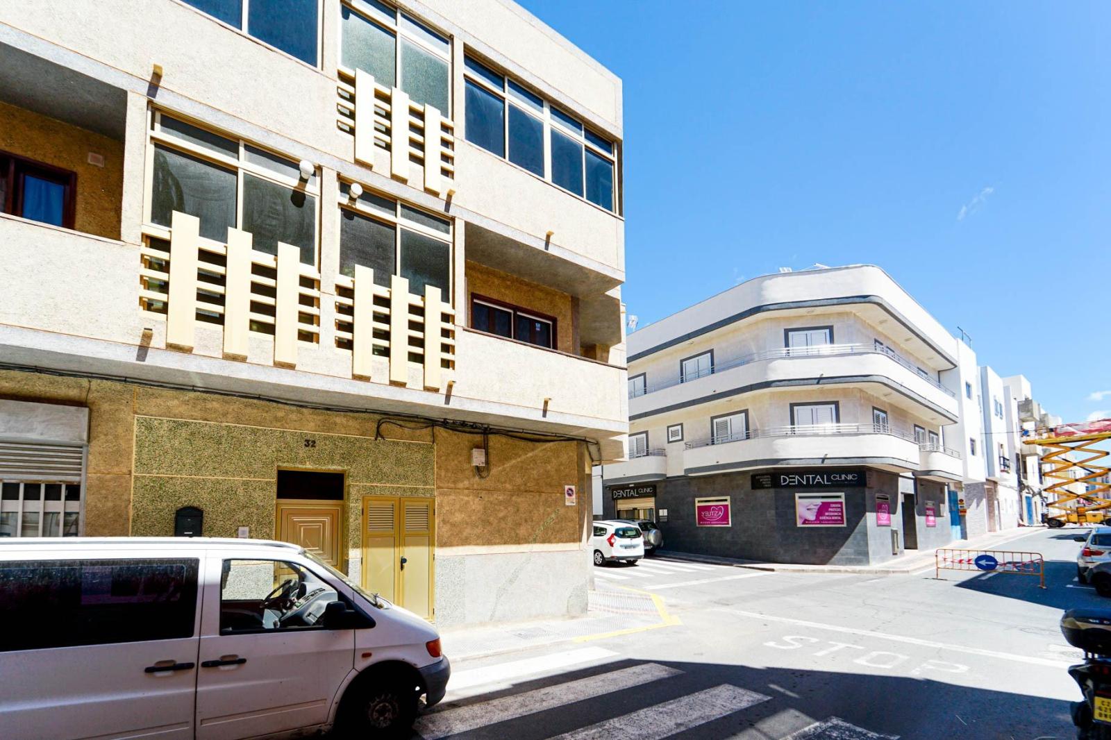 Flat for Sale in San Bartolomé de Tirajana