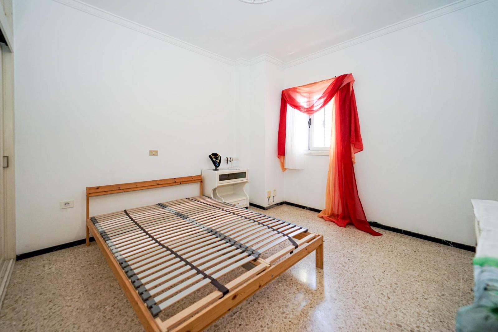 Flat for Sale in San Bartolomé de Tirajana