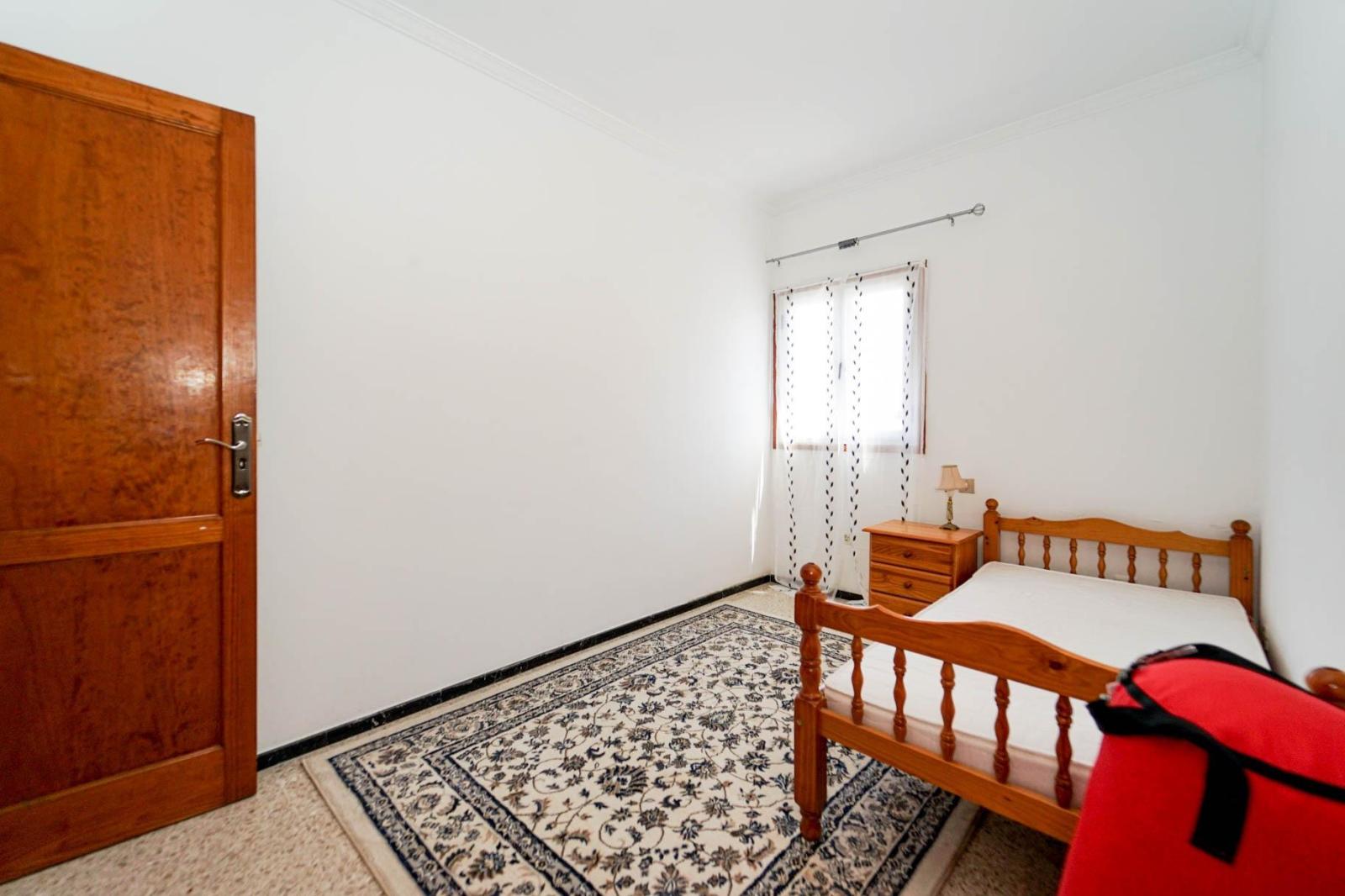 Flat for Sale in San Bartolomé de Tirajana