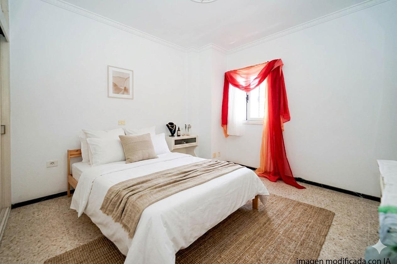 Flat for Sale in San Bartolomé de Tirajana