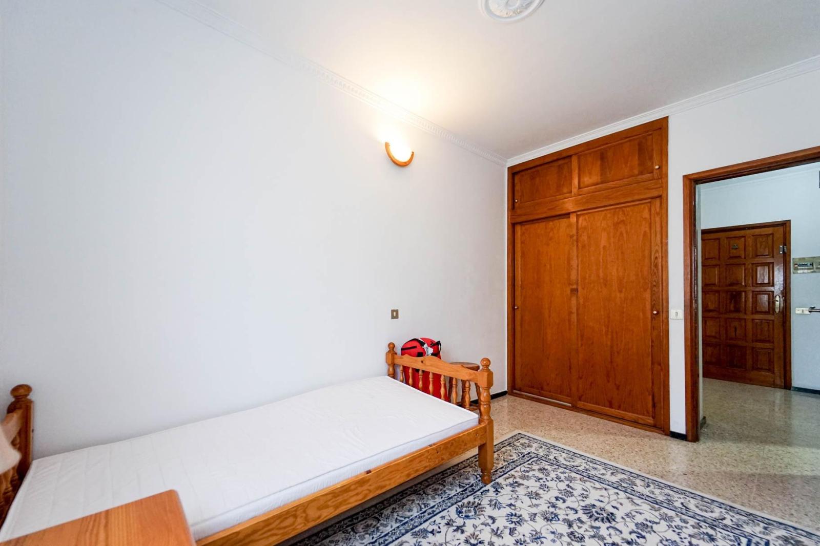 Flat for Sale in San Bartolomé de Tirajana