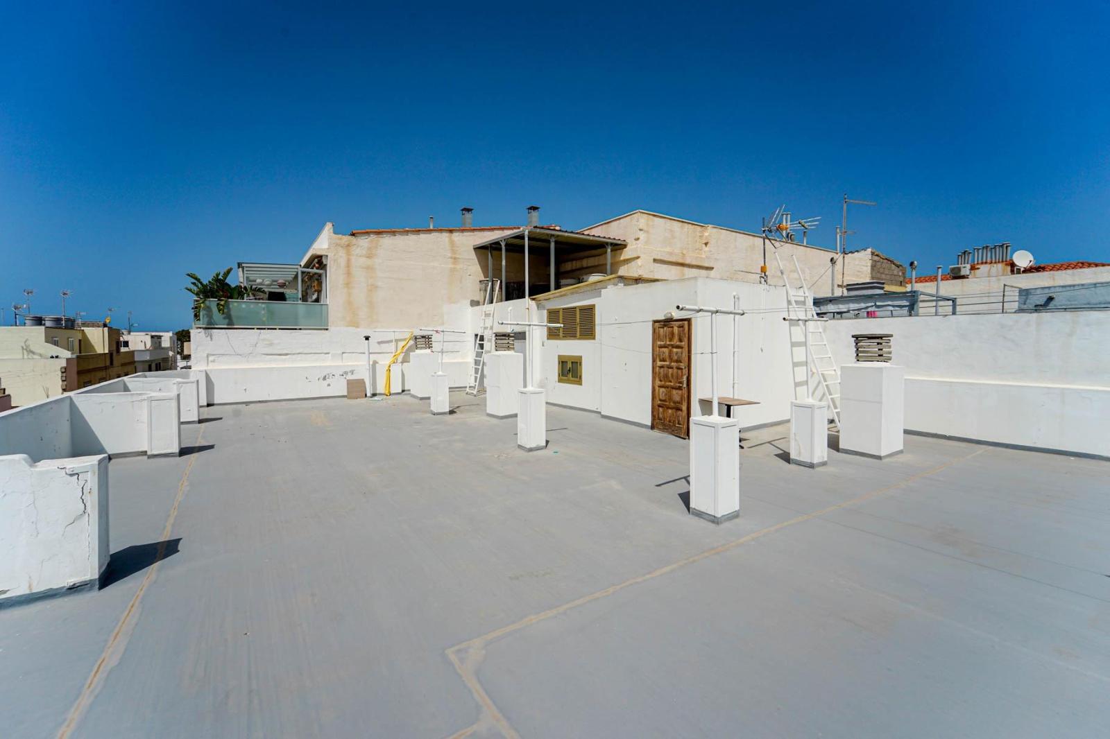 Flat for Sale in San Bartolomé de Tirajana