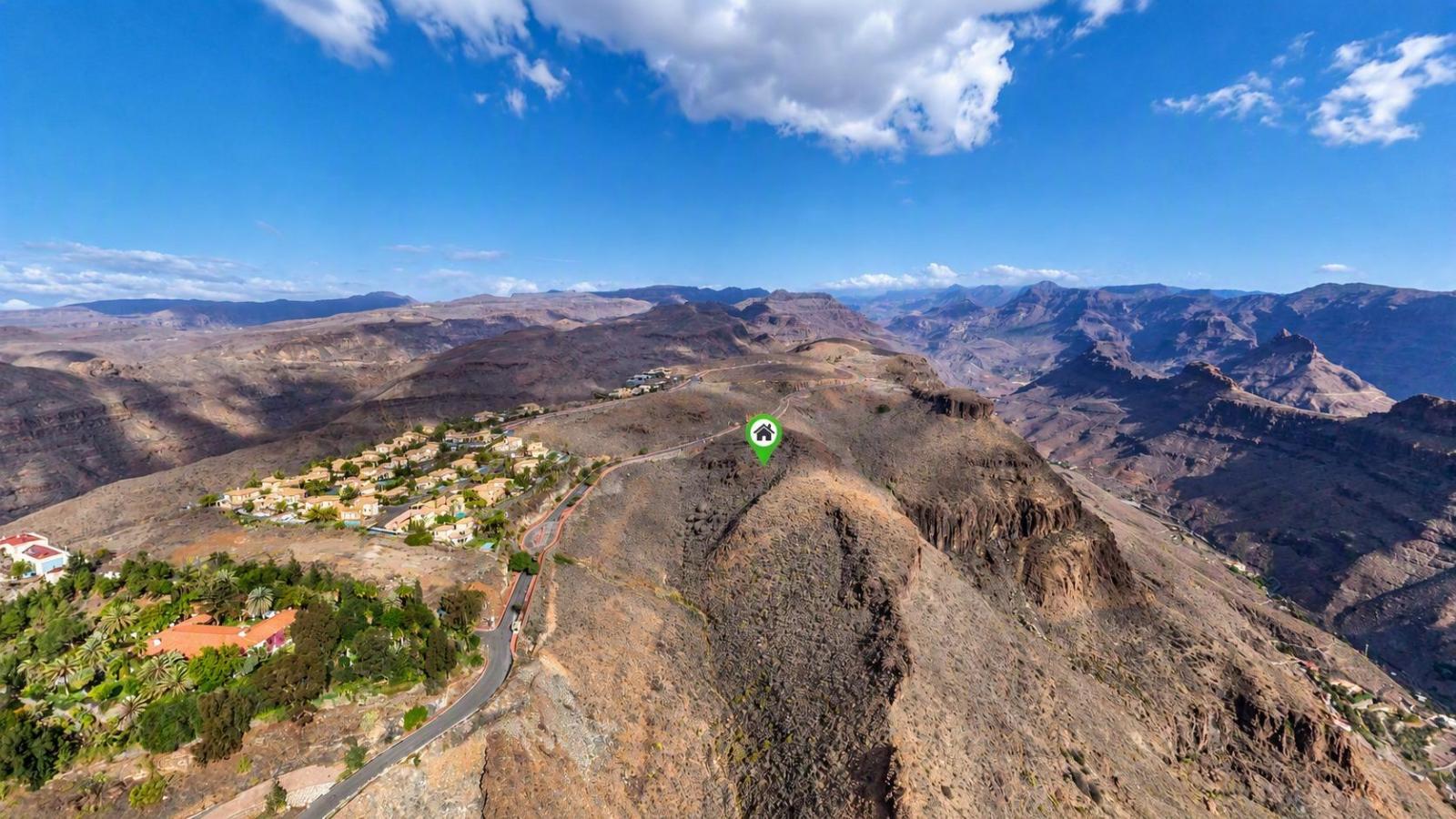 Plot for Sale in San Bartolomé de Tirajana
