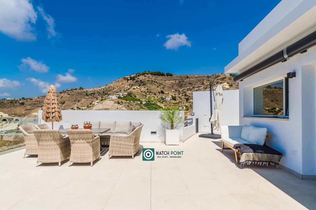 Villa for Rent in Almuñécar