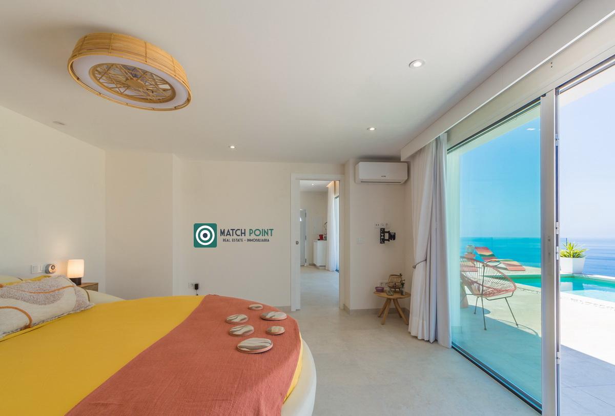 Villa for Rent in Almuñécar