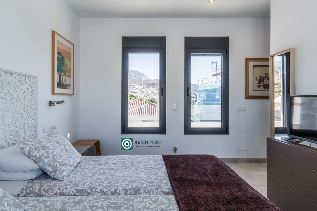 Semi-detached House for Sale in Nerja