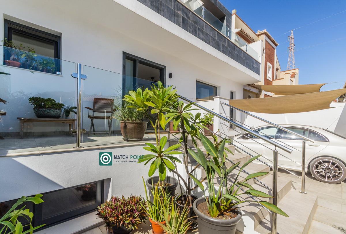 Semi-detached House for Sale in Nerja