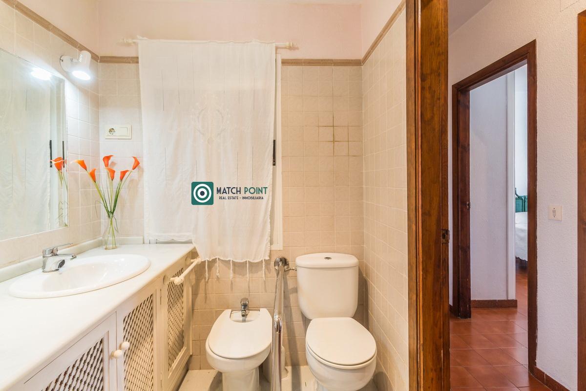 Flat for Sale in Almuñécar