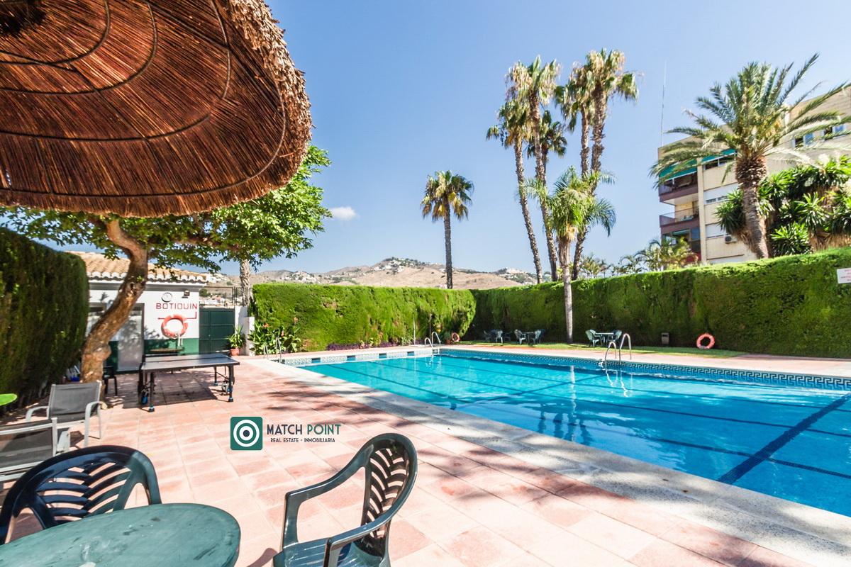 Flat for Sale in Almuñécar