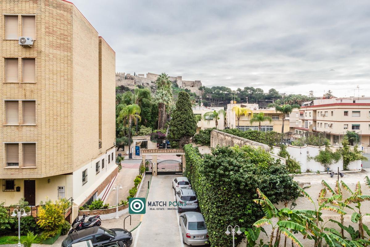 Flat for Sale in Almuñécar