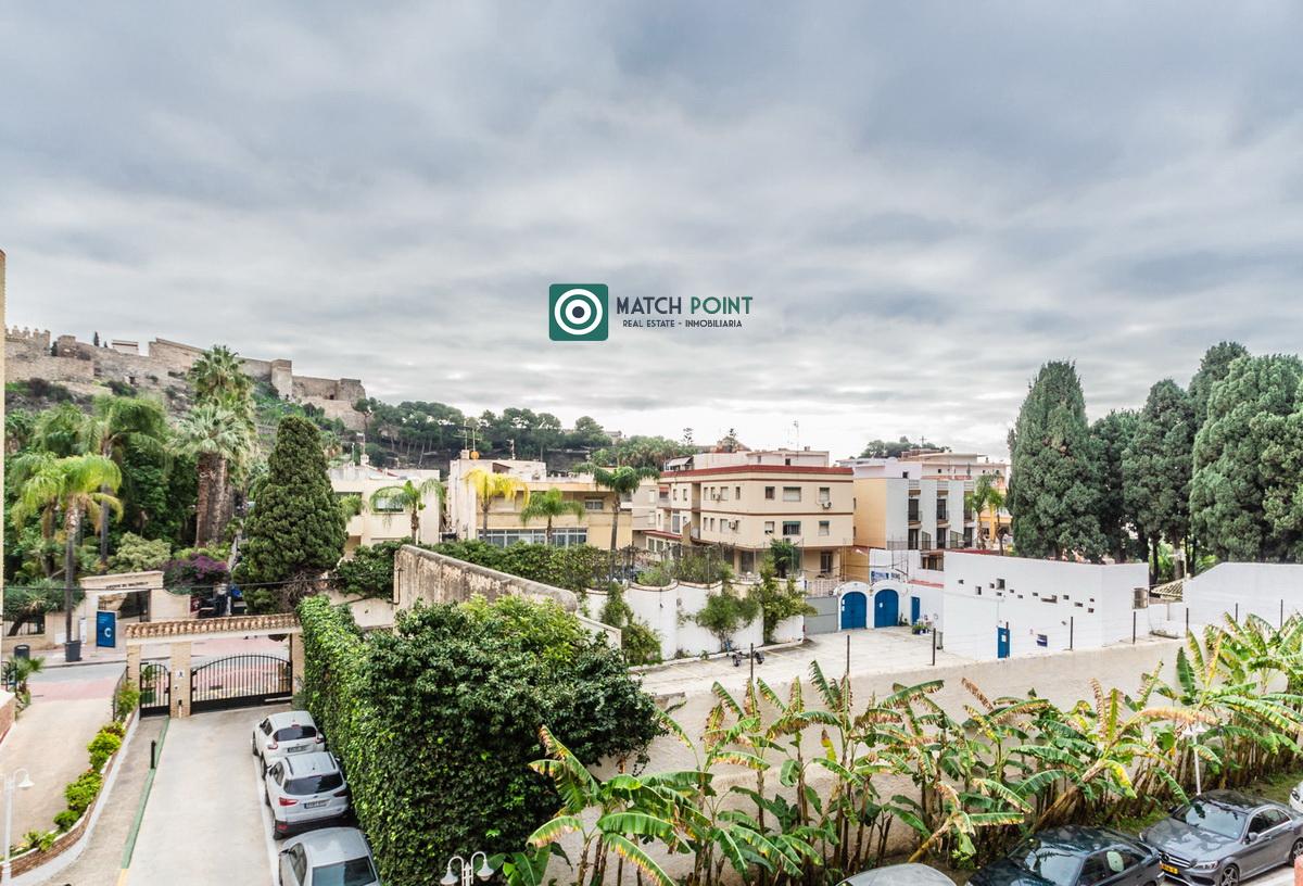 Flat for Sale in Almuñécar