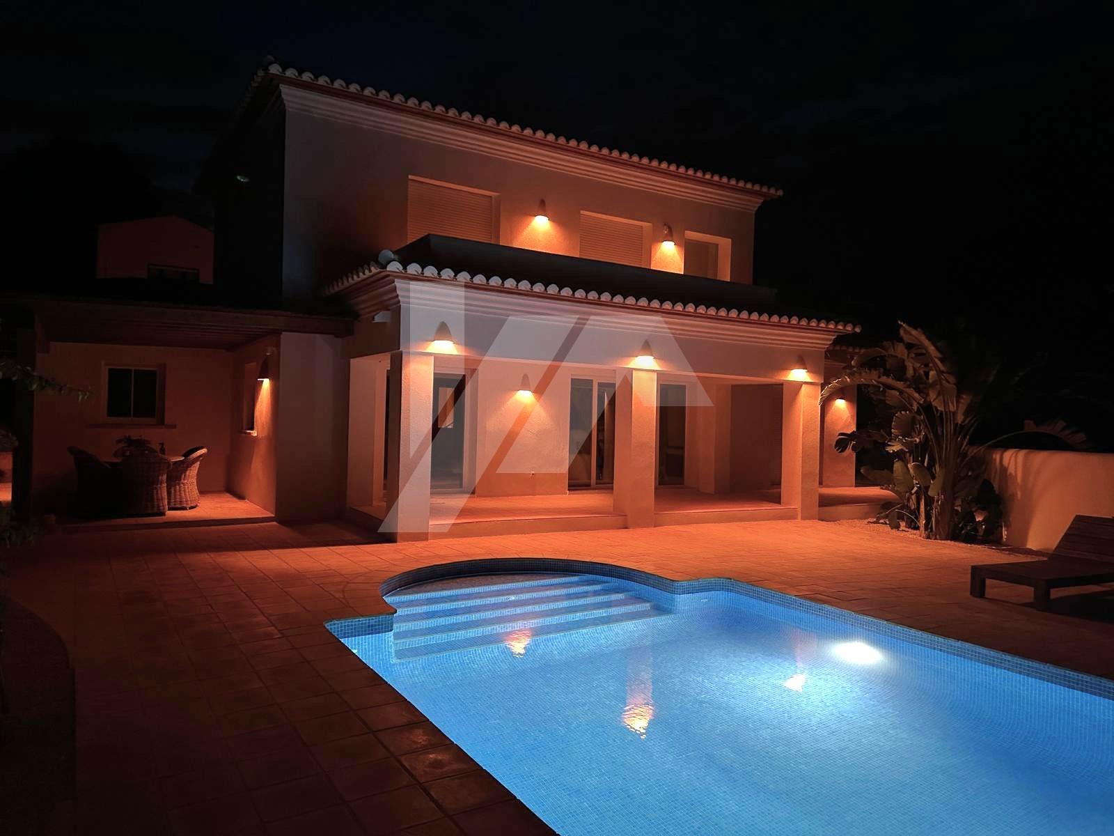 Villa en Venta en Benissa