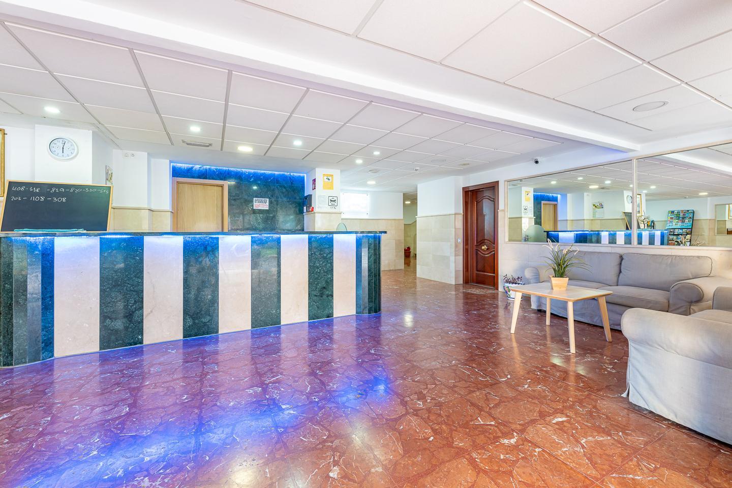 Flat for Rent in Benalmádena
