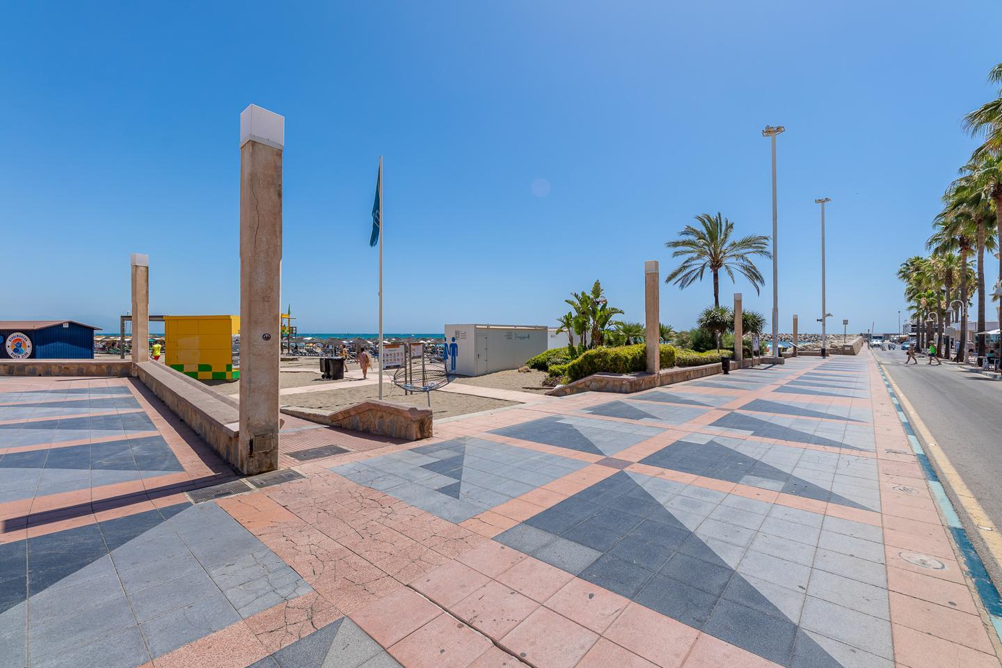 Flat for Rent in Benalmádena