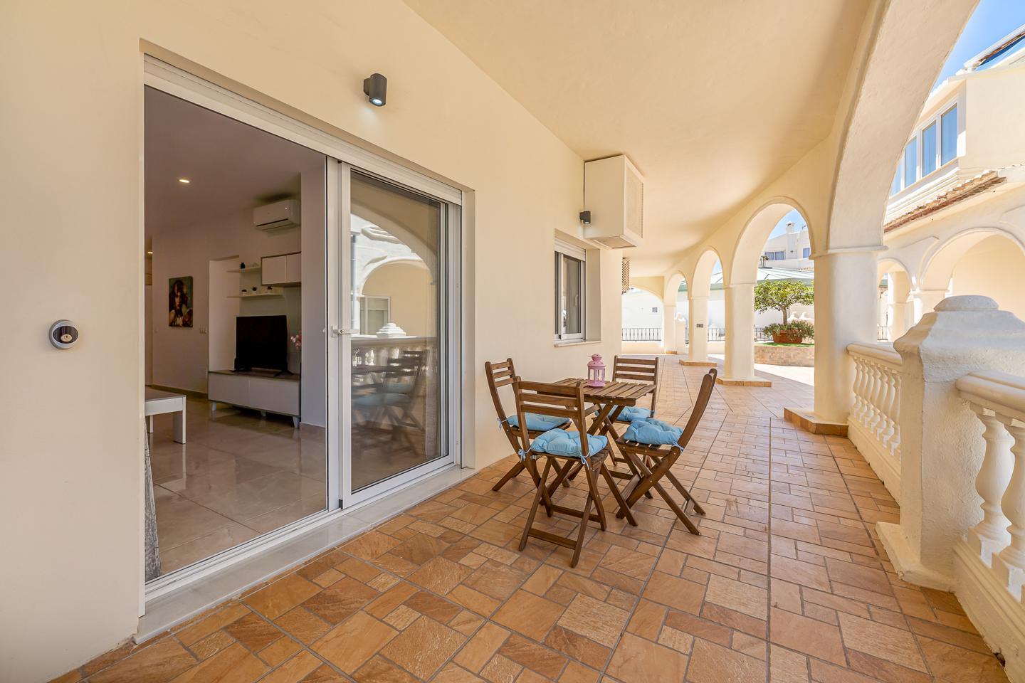 Flat for Rent in Benalmádena