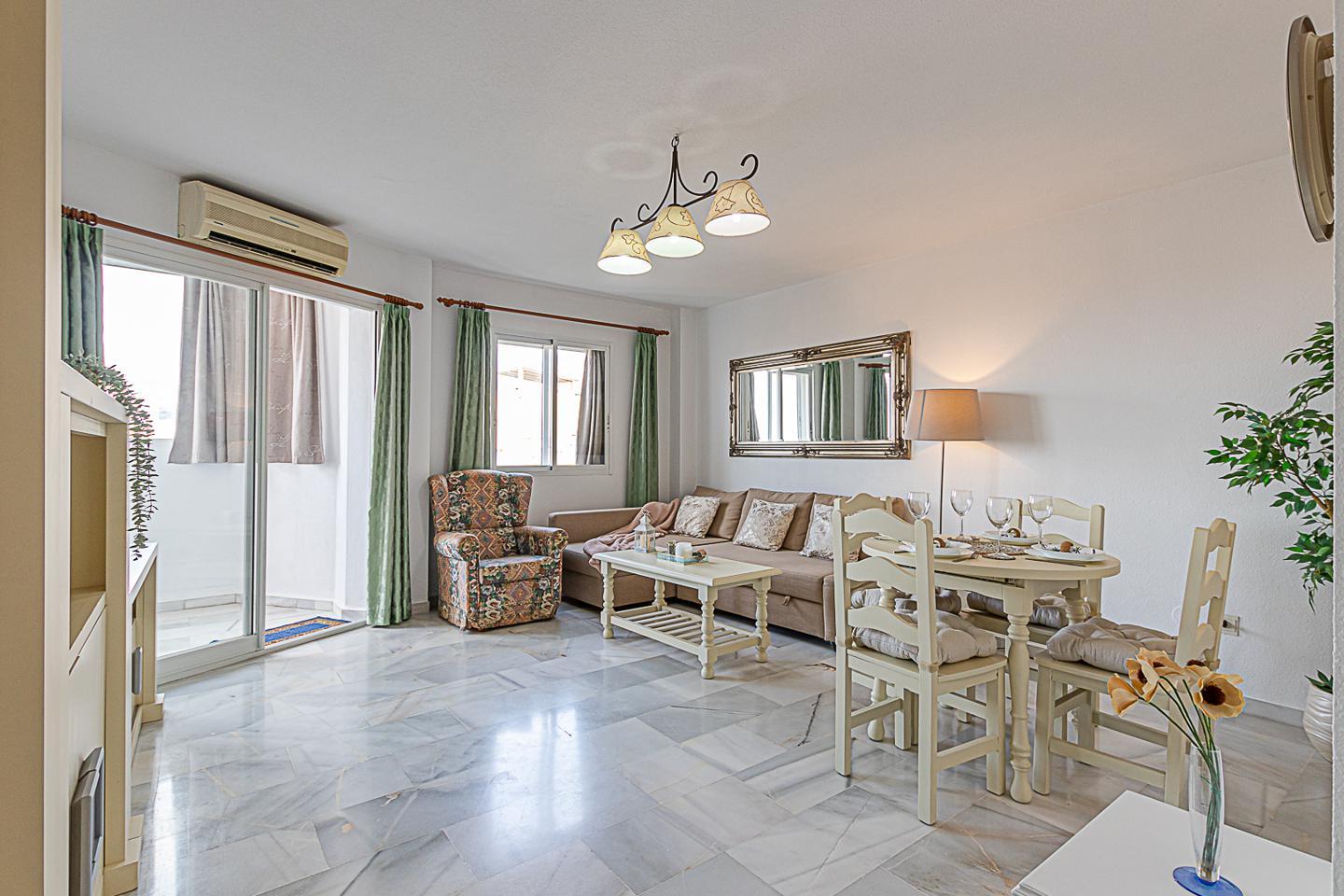 Flat for Rent in Benalmádena