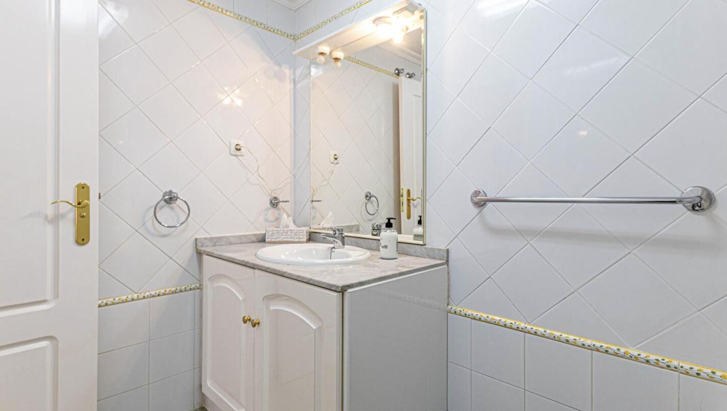 Flat for Rent in Benalmádena