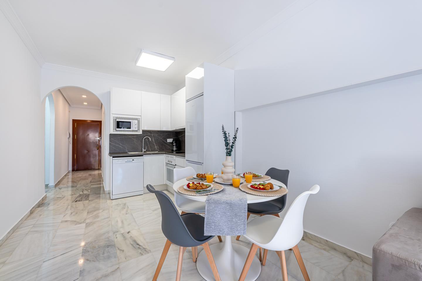 Flat for Rent in Benalmádena