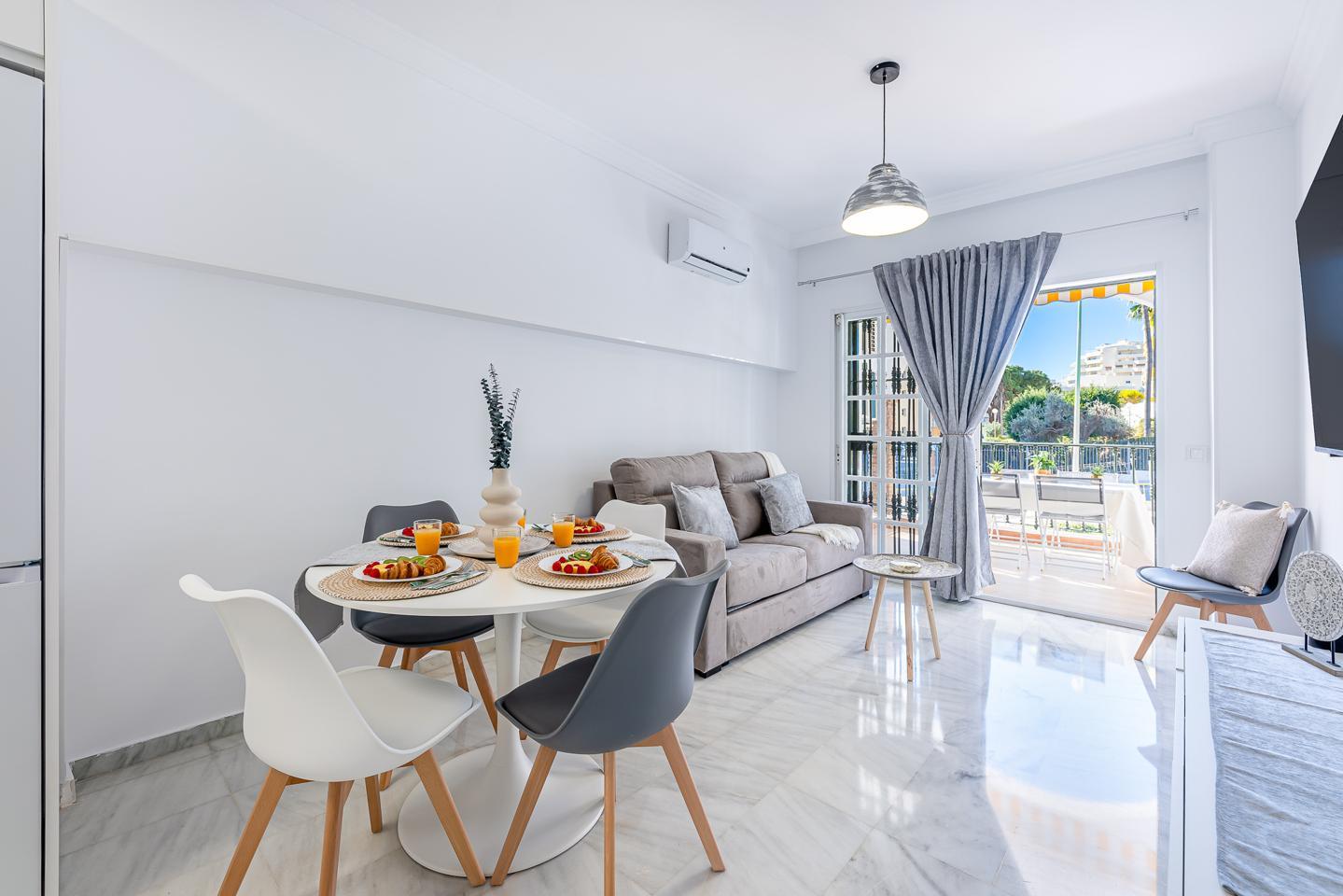 Flat for Rent in Benalmádena
