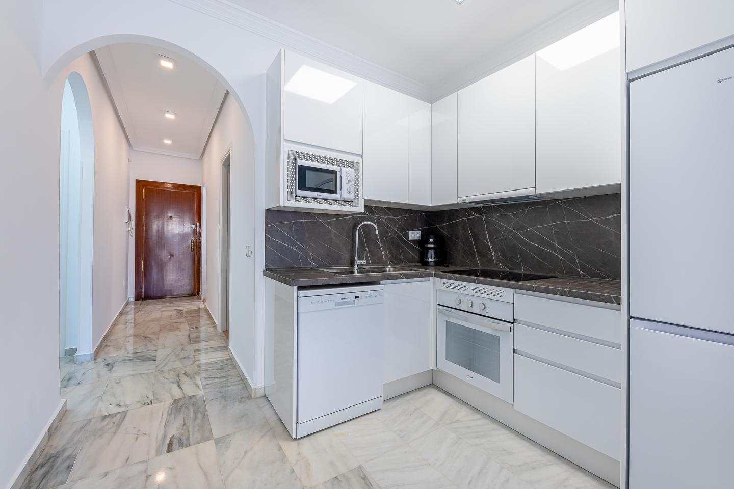 Flat for Rent in Benalmádena