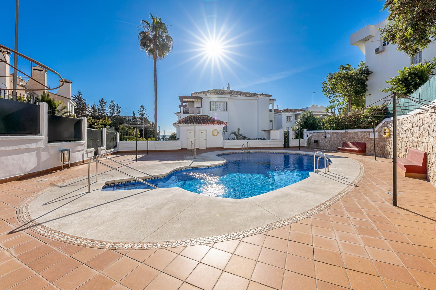 Flat for Rent in Benalmádena