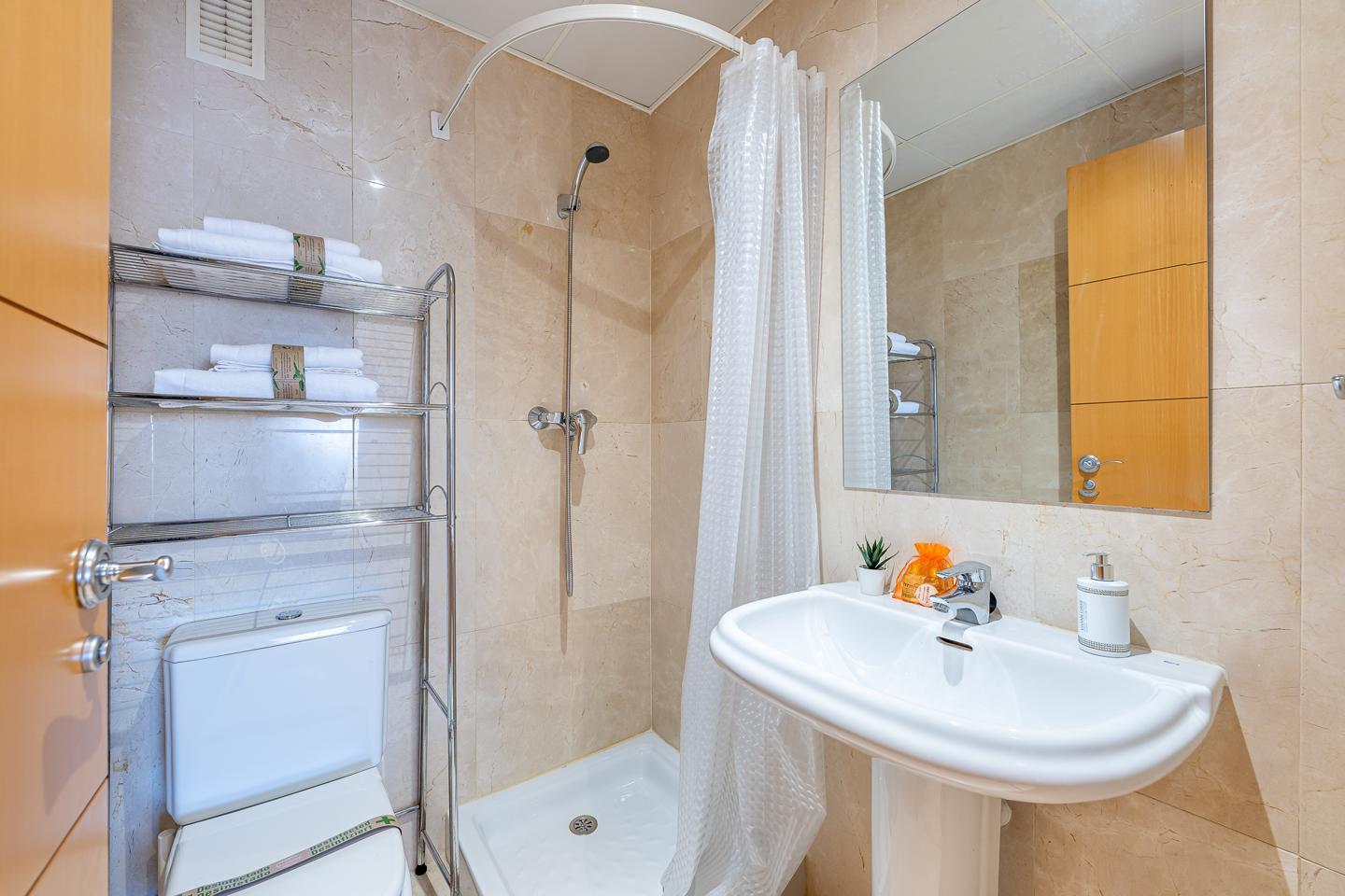 Flat for Rent in Benalmádena