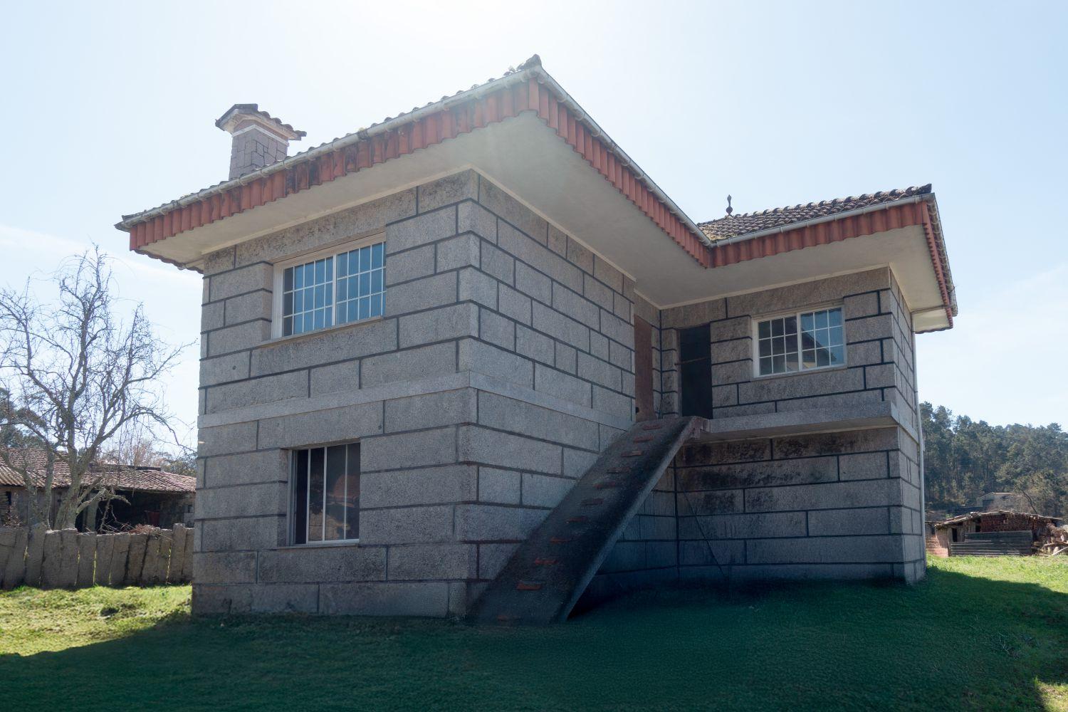 Chalet for Sale in Salceda de Caselas