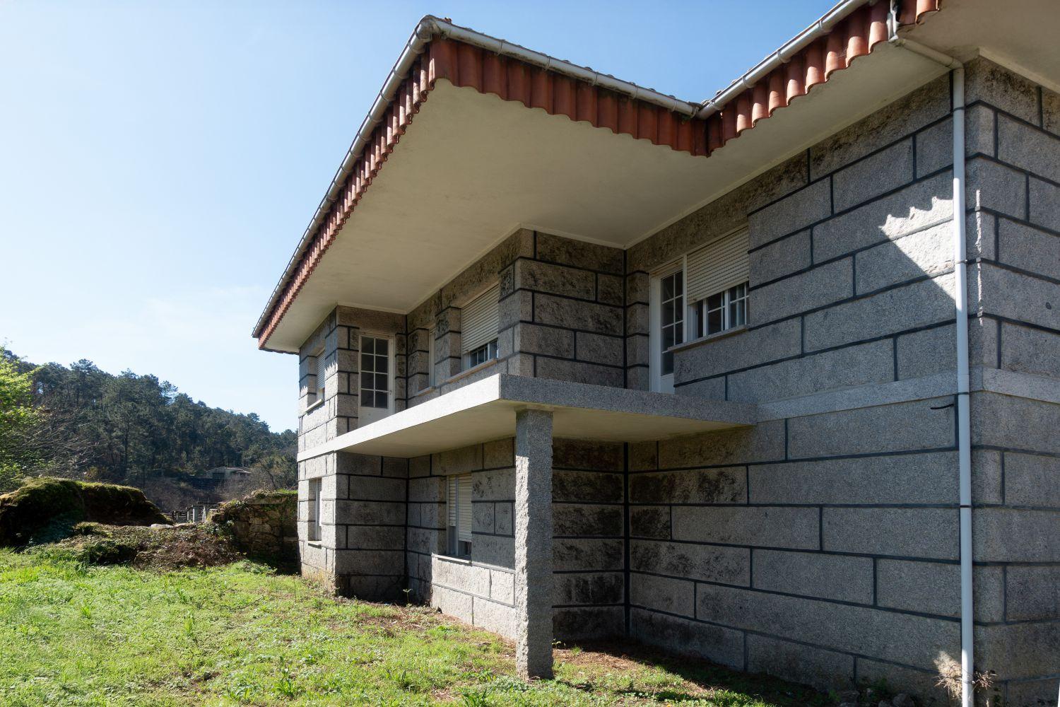 Chalet for Sale in Salceda de Caselas