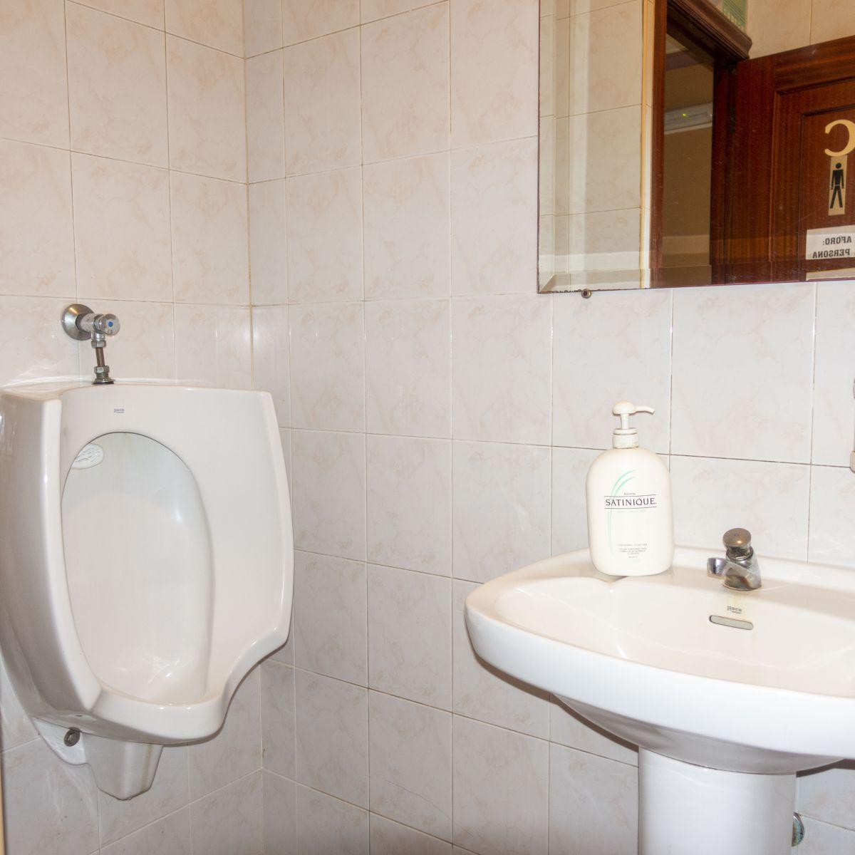 Premise for Sale in Mos
