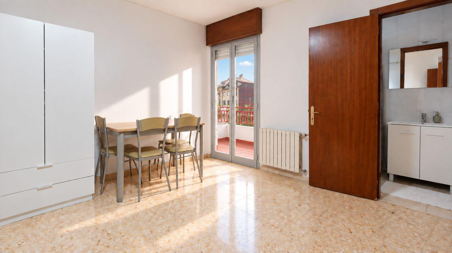 Studio for Sale in Marín