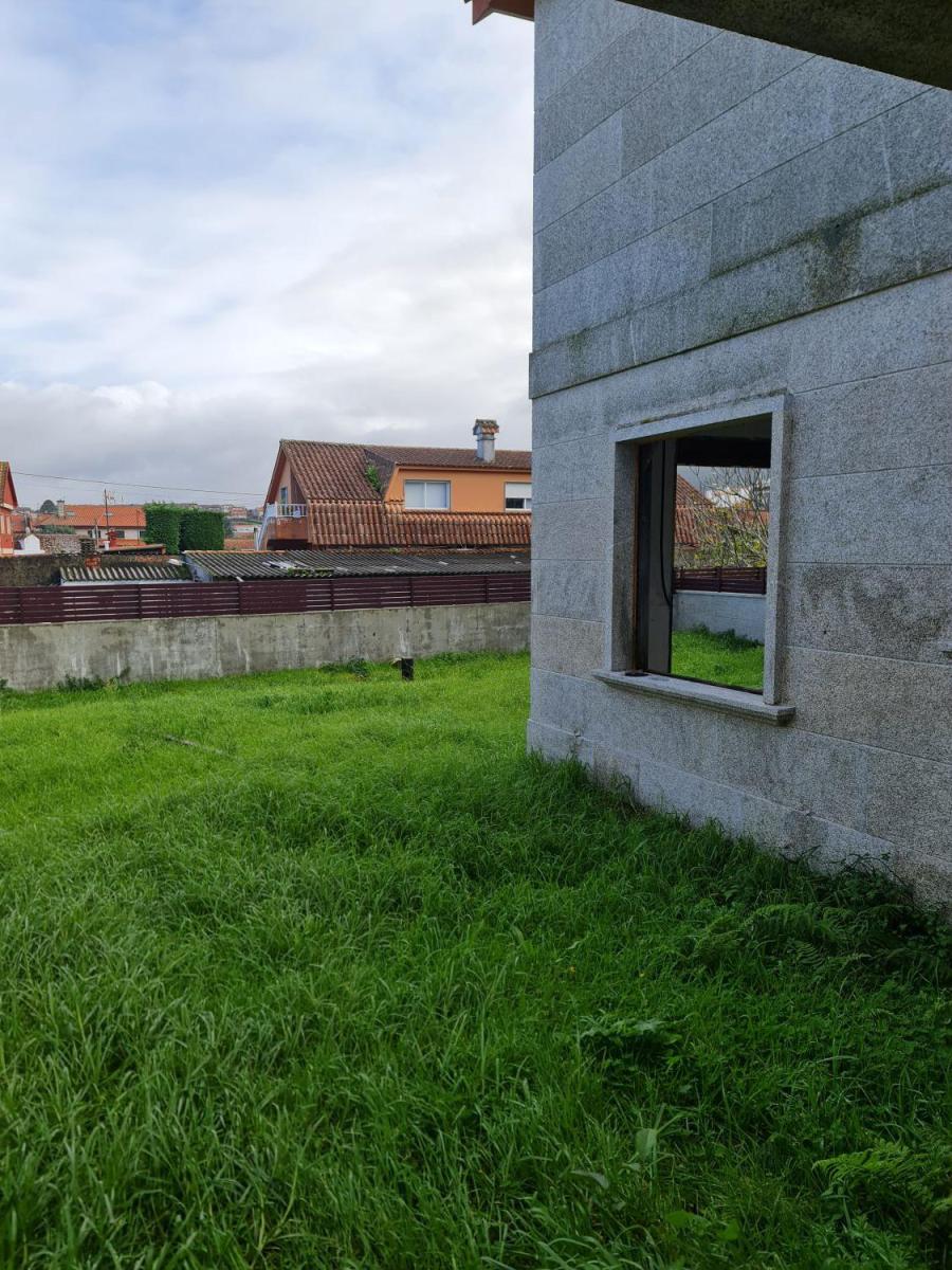Chalet for Sale in Baiona