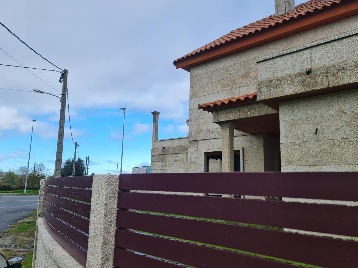 Chalet for Sale in Baiona