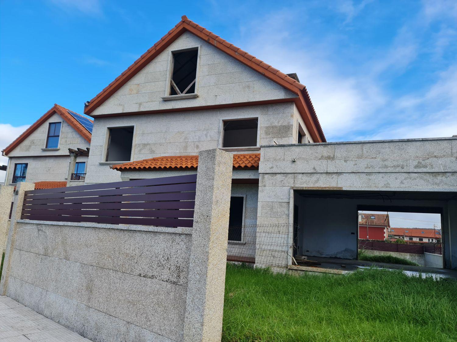 Chalet for Sale in Baiona