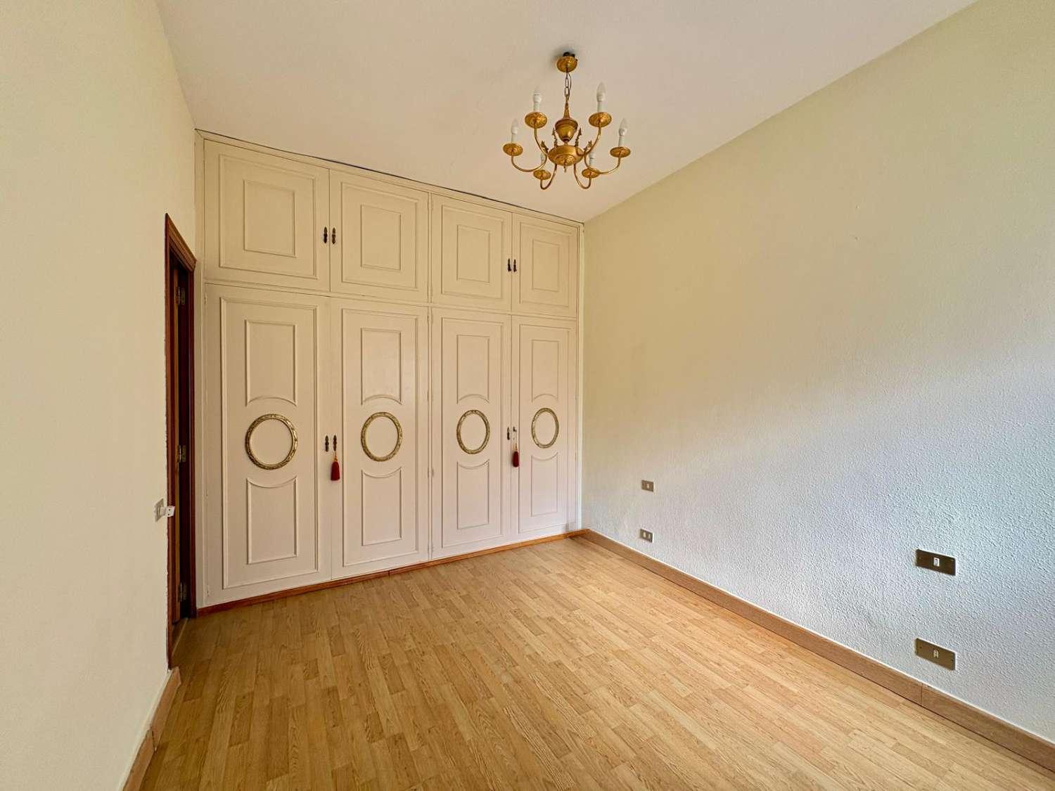 Piso en Venta en Alicante
